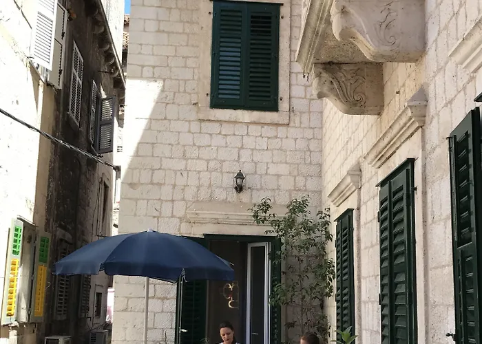 Slavija Culture Heritage Hotel 4*