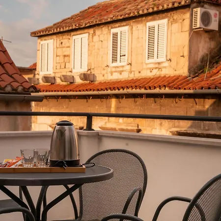 Slavija Culture Heritage Hotel