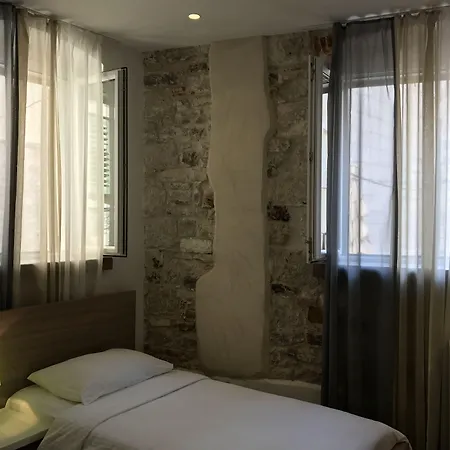 Slavija Culture Heritage Hotel 4*