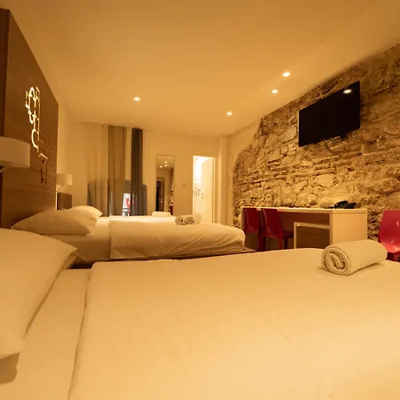 Hotel Slavija Culture Heritage