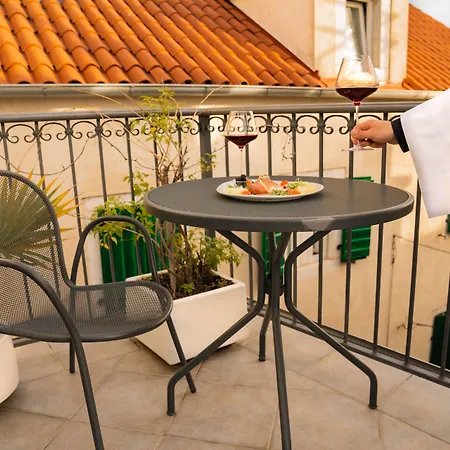 Hotell Slavija Culture Heritage