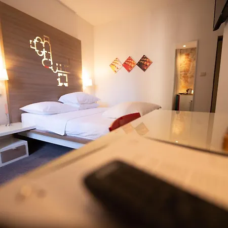 Slavija Culture Heritage Hotel