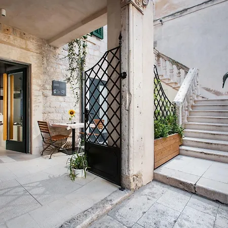 Отель Slavija Culture Heritage