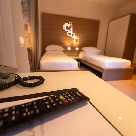 Slavija Culture Heritage Отель 4*