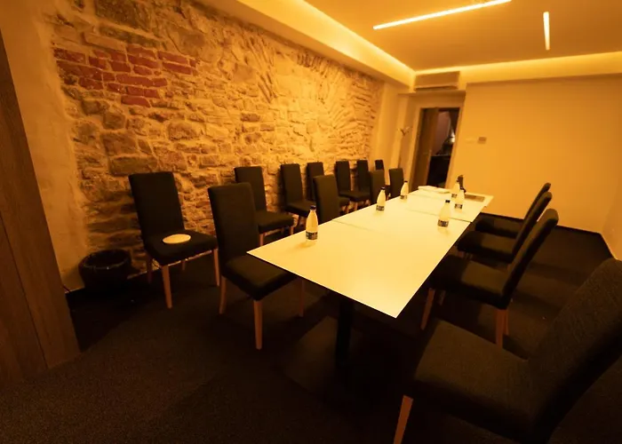 酒店 Slavija Culture Heritage 4*