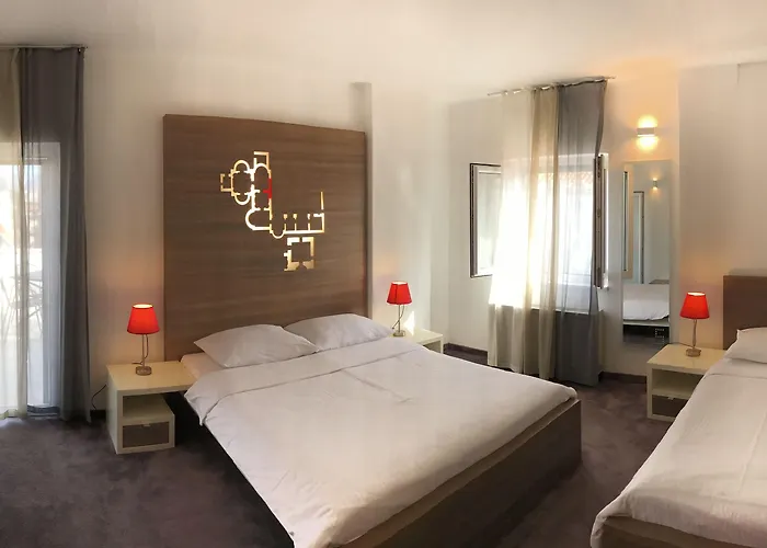 Slavija Culture Heritage 酒店 4*