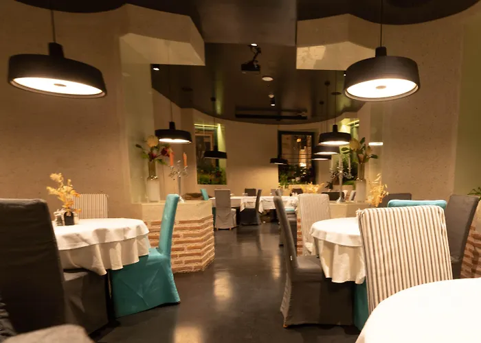 Slavija Culture Heritage 酒店 4*